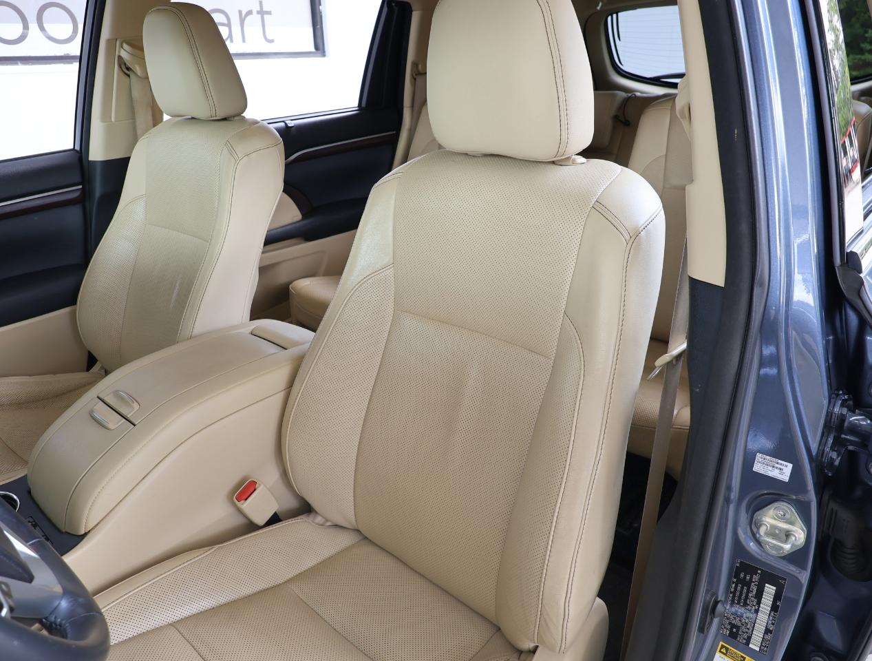 Toyota Highlander Limited 2015