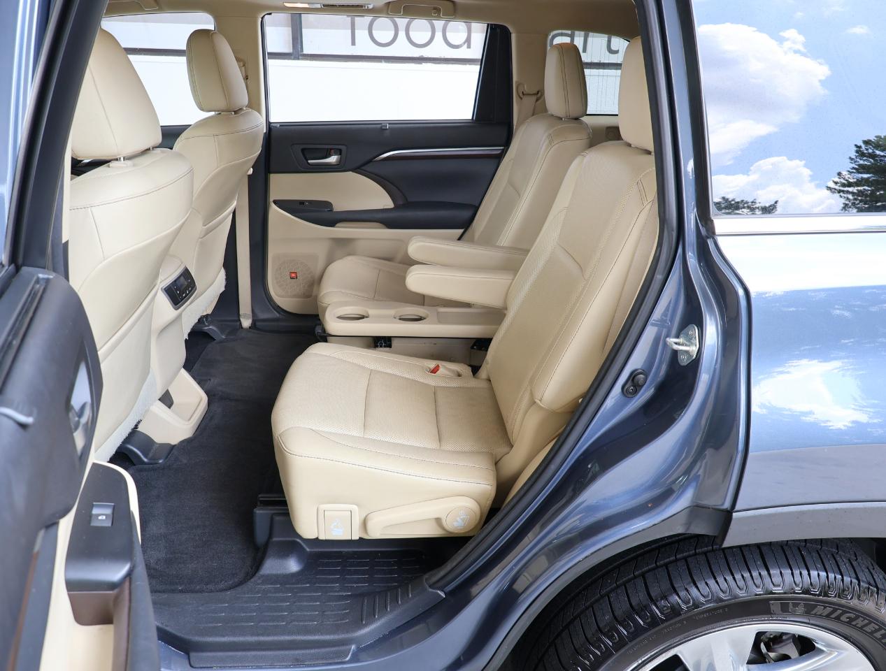Toyota Highlander Limited 2015