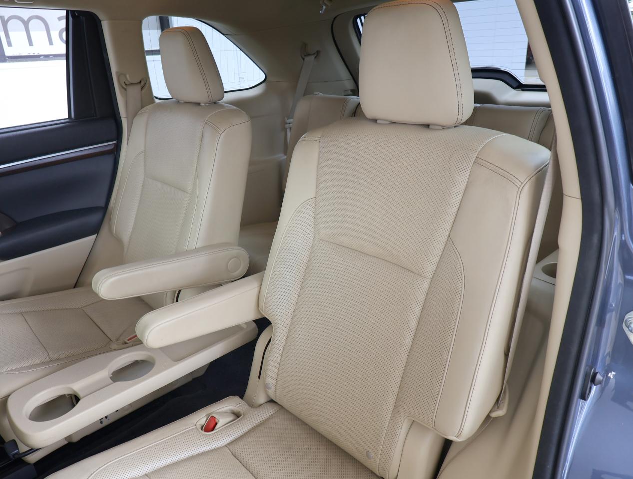 Toyota Highlander Limited 2015