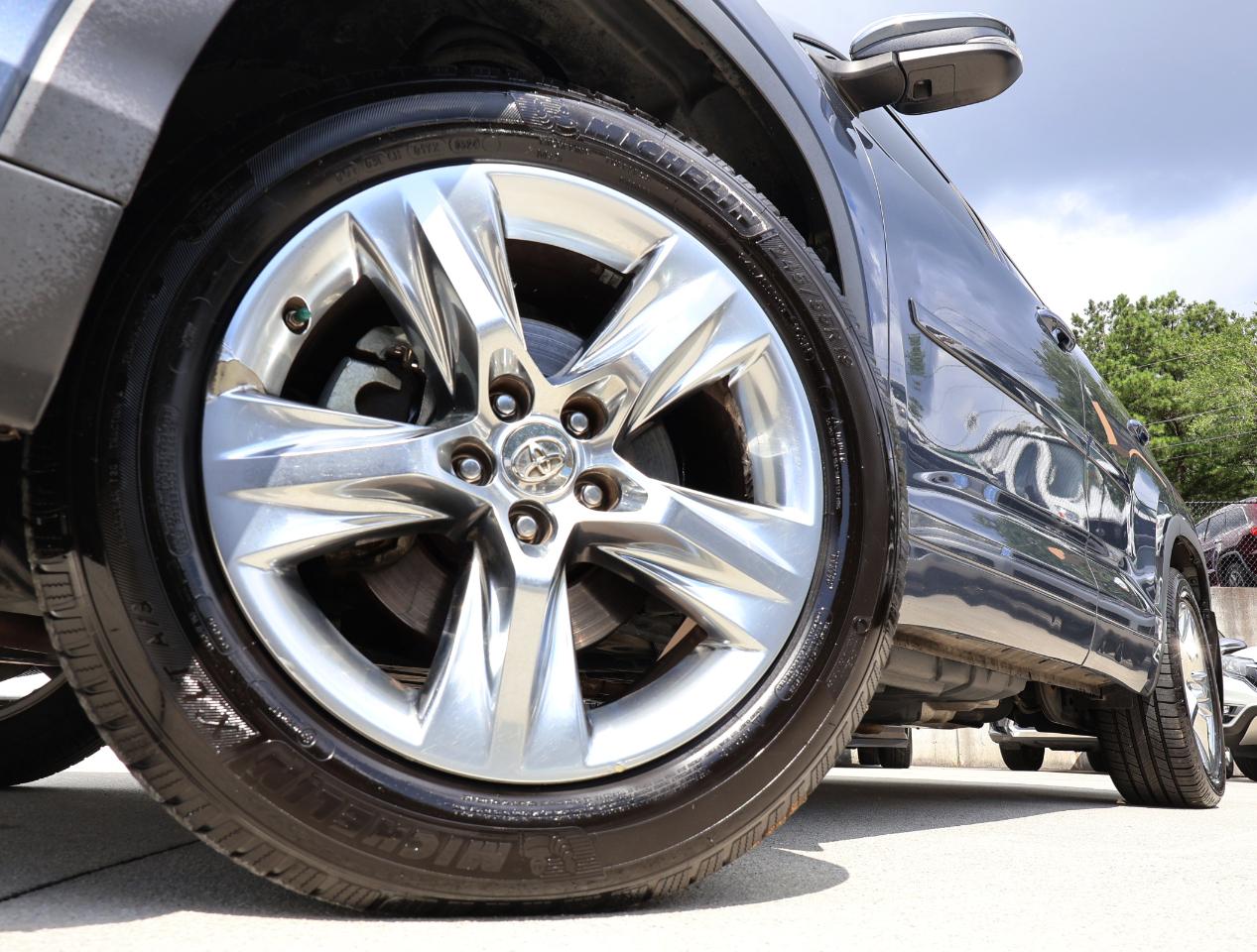Toyota Highlander Limited 2015