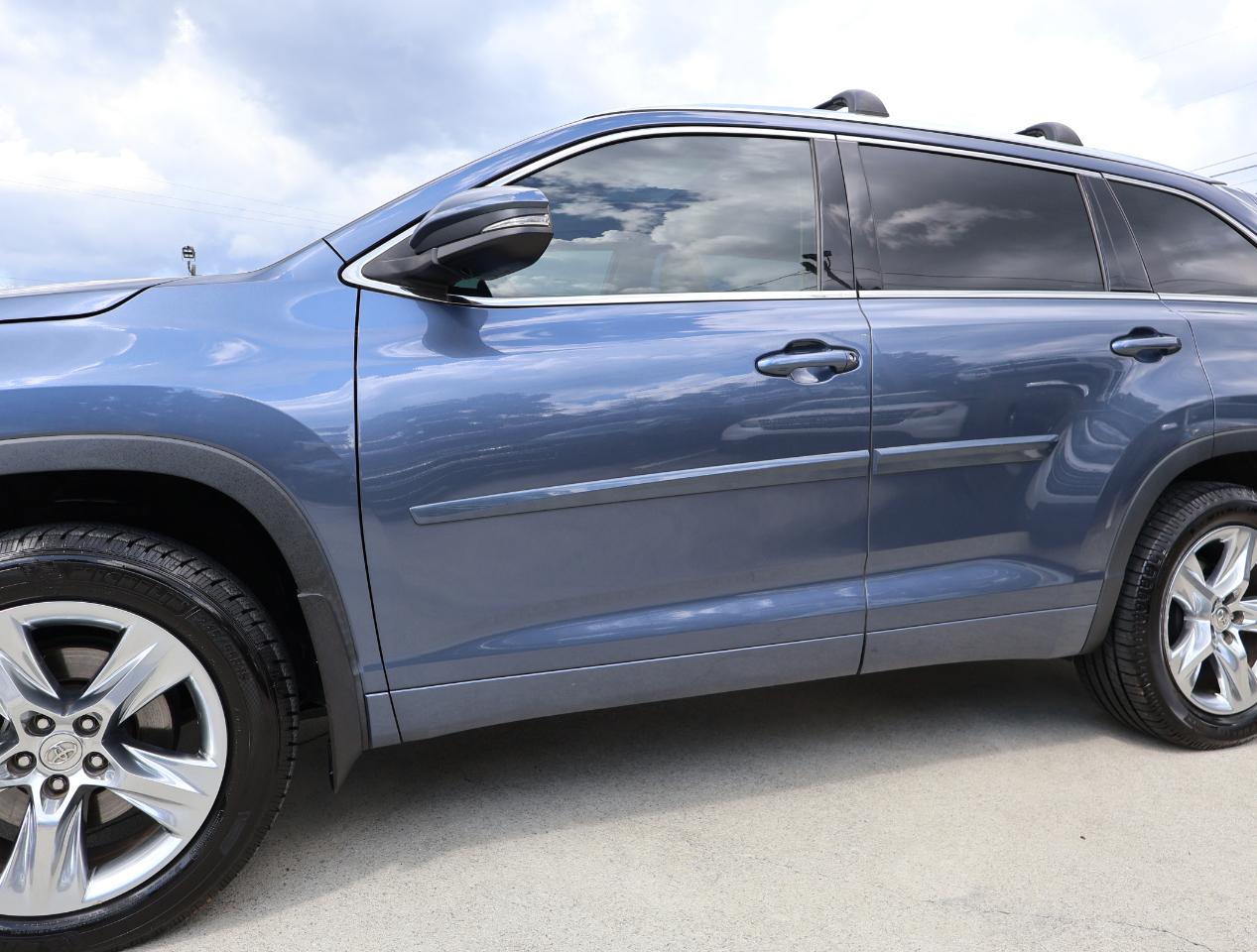 Toyota Highlander Limited 2015