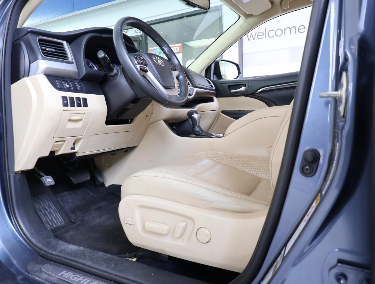 Toyota Highlander Limited 2015
