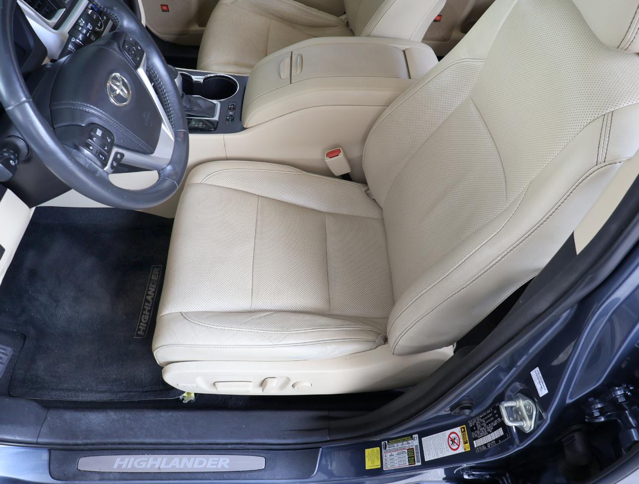 Toyota Highlander Limited 2015