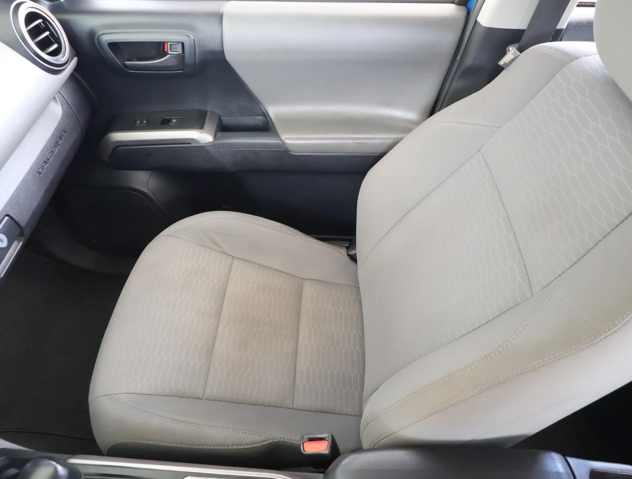 Toyota Tacoma SR5 Double Cab 2016