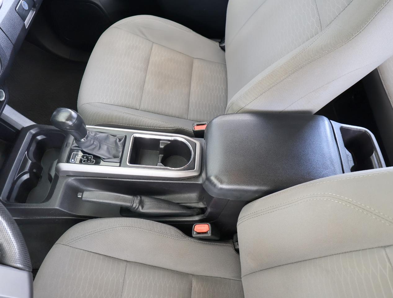 Toyota Tacoma SR5 Double Cab 2016