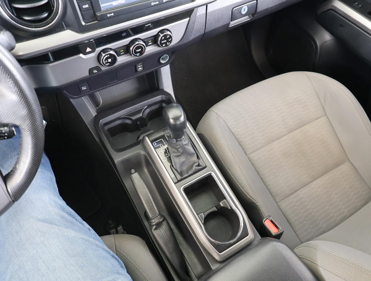 Toyota Tacoma SR5 Double Cab 2016