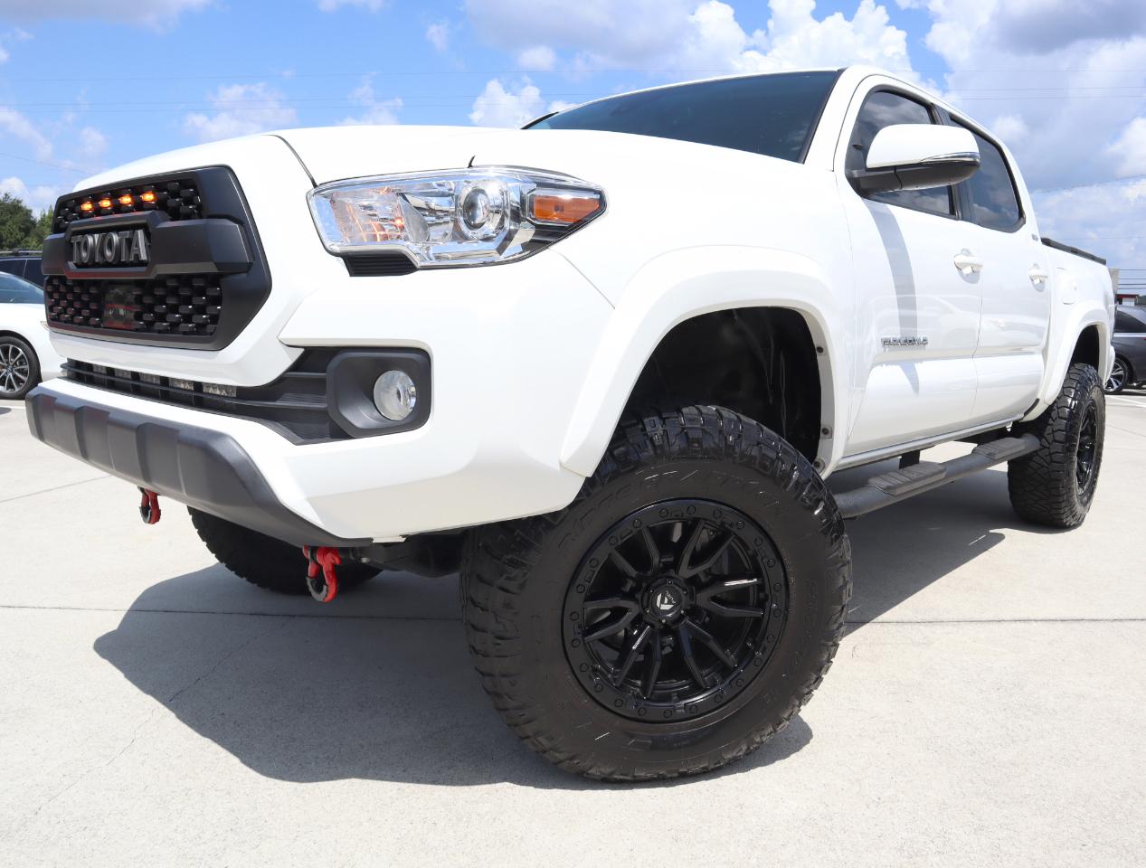 Toyota Tacoma SR5 Double Cab 4WD V6 2023
