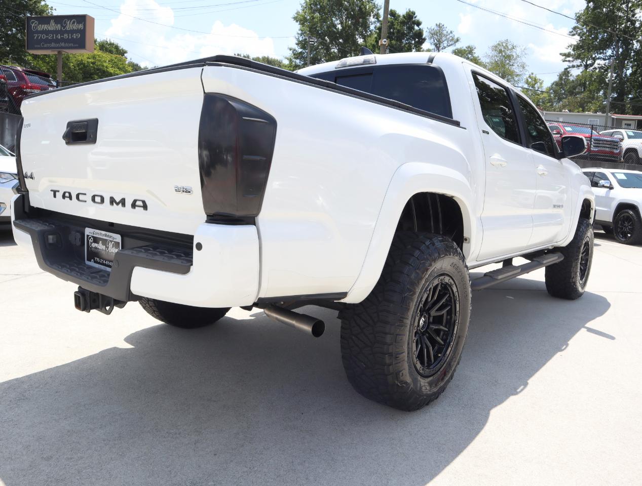Toyota Tacoma SR5 Double Cab 4WD V6 2023