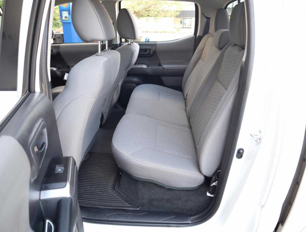 Toyota Tacoma SR5 Double Cab 4WD V6 2023