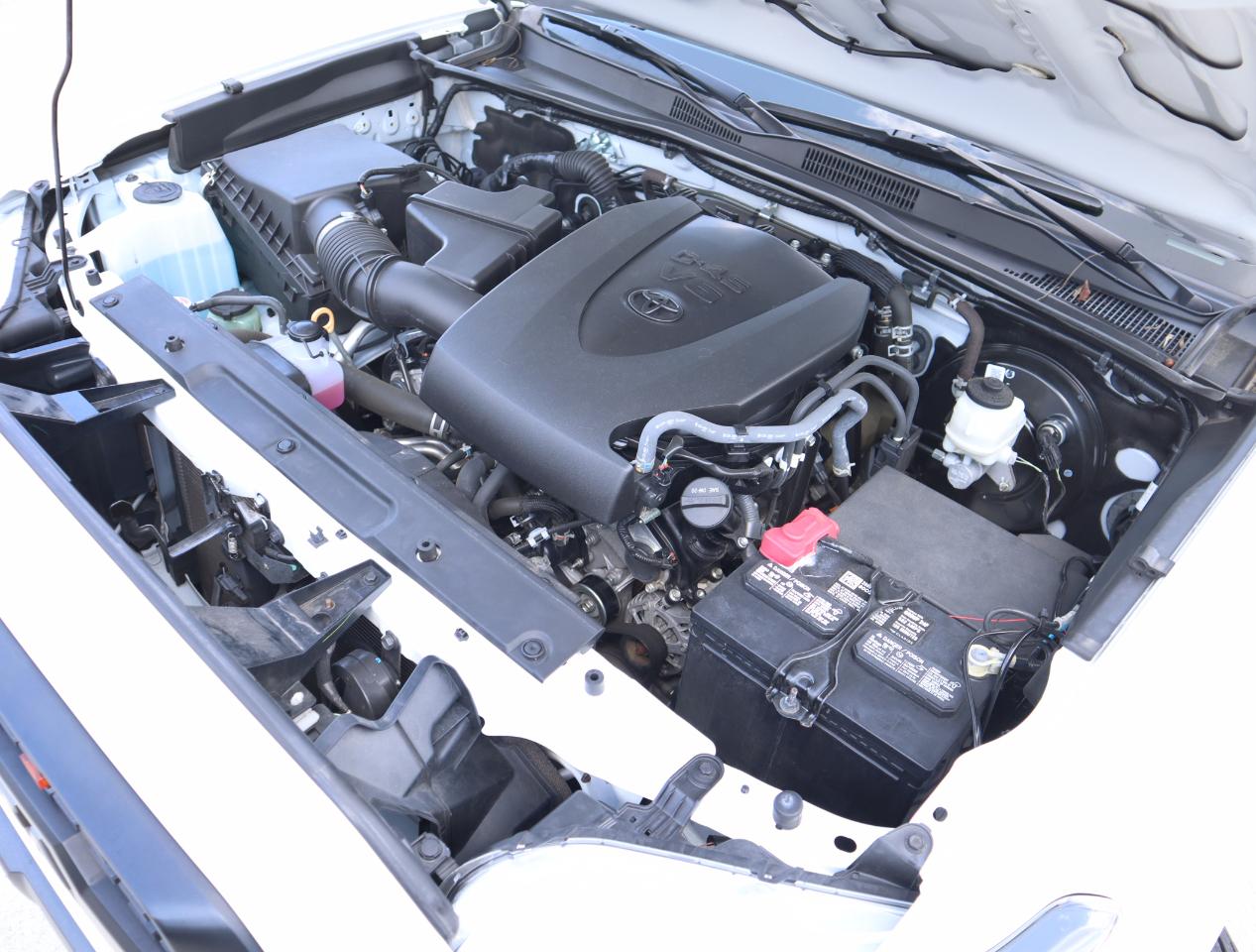 Toyota Tacoma SR5 Double Cab 4WD V6 2023