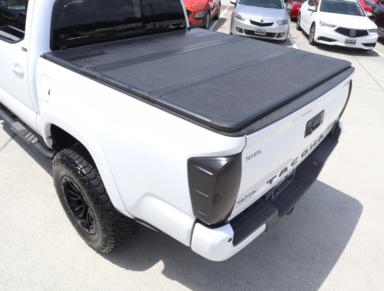 Toyota Tacoma SR5 Double Cab 4WD V6 2023
