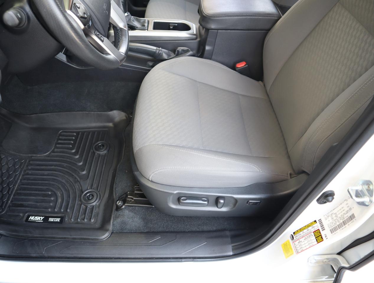 Toyota Tacoma SR5 Double Cab 4WD V6 2023