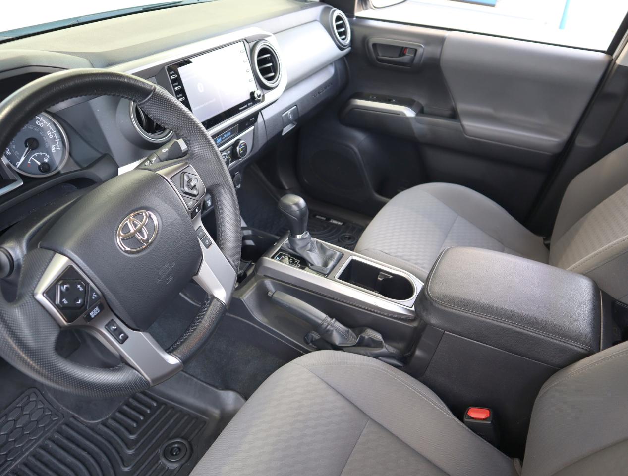 Toyota Tacoma SR5 Double Cab 4WD V6 2023