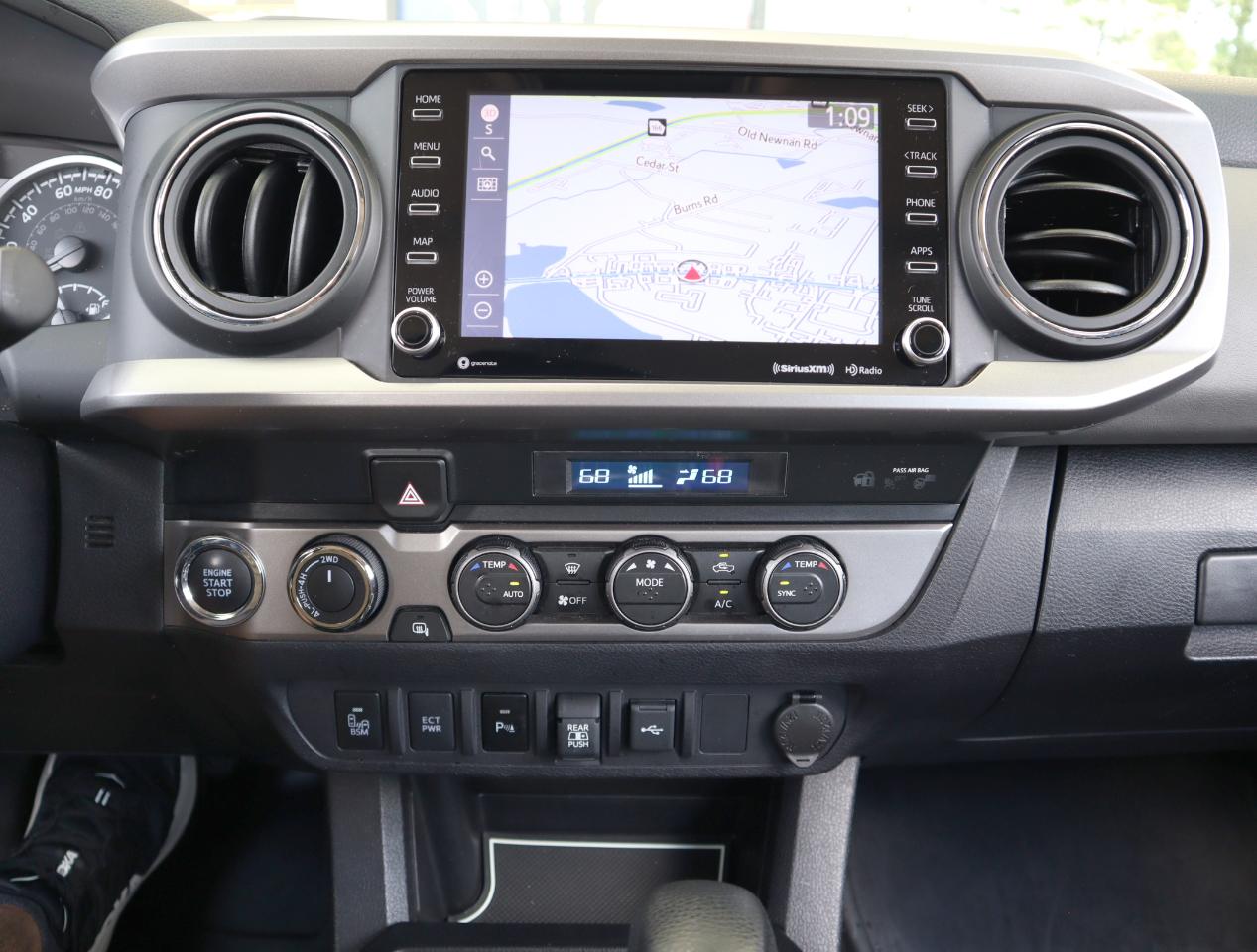 Toyota Tacoma SR5 Double Cab 4WD V6 2023