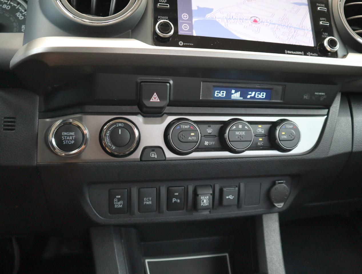 Toyota Tacoma SR5 Double Cab 4WD V6 2023