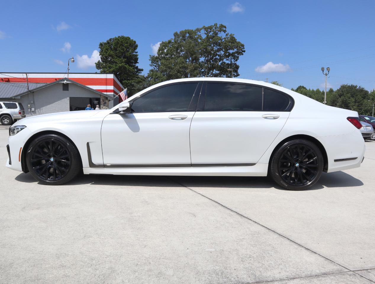 BMW 7-Series 740i 2022