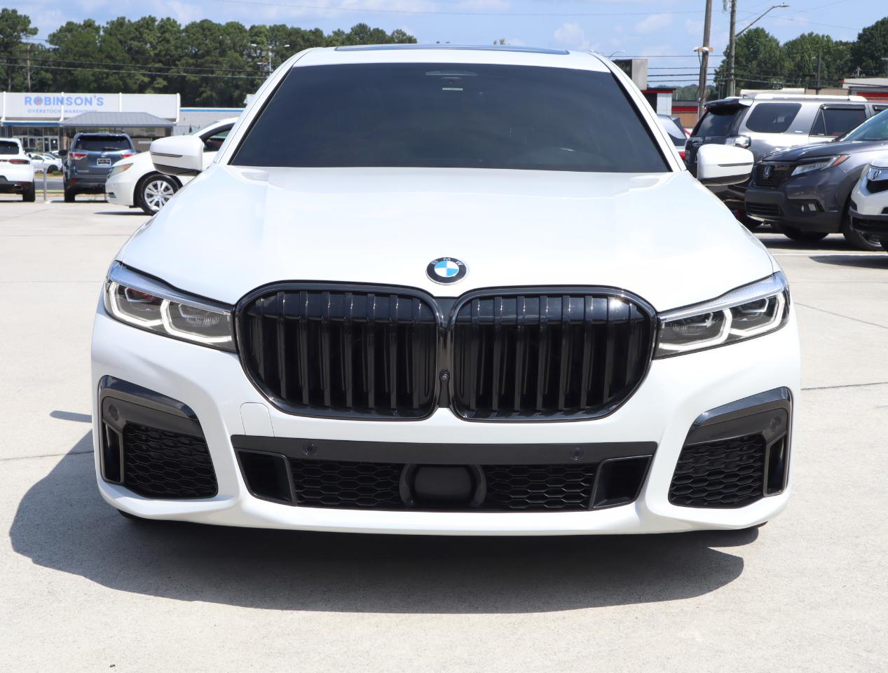 BMW 7-Series 740i 2022