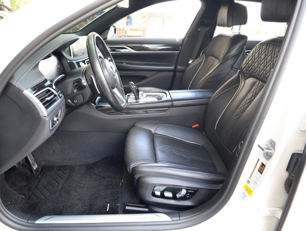 BMW 7-Series 740i 2022