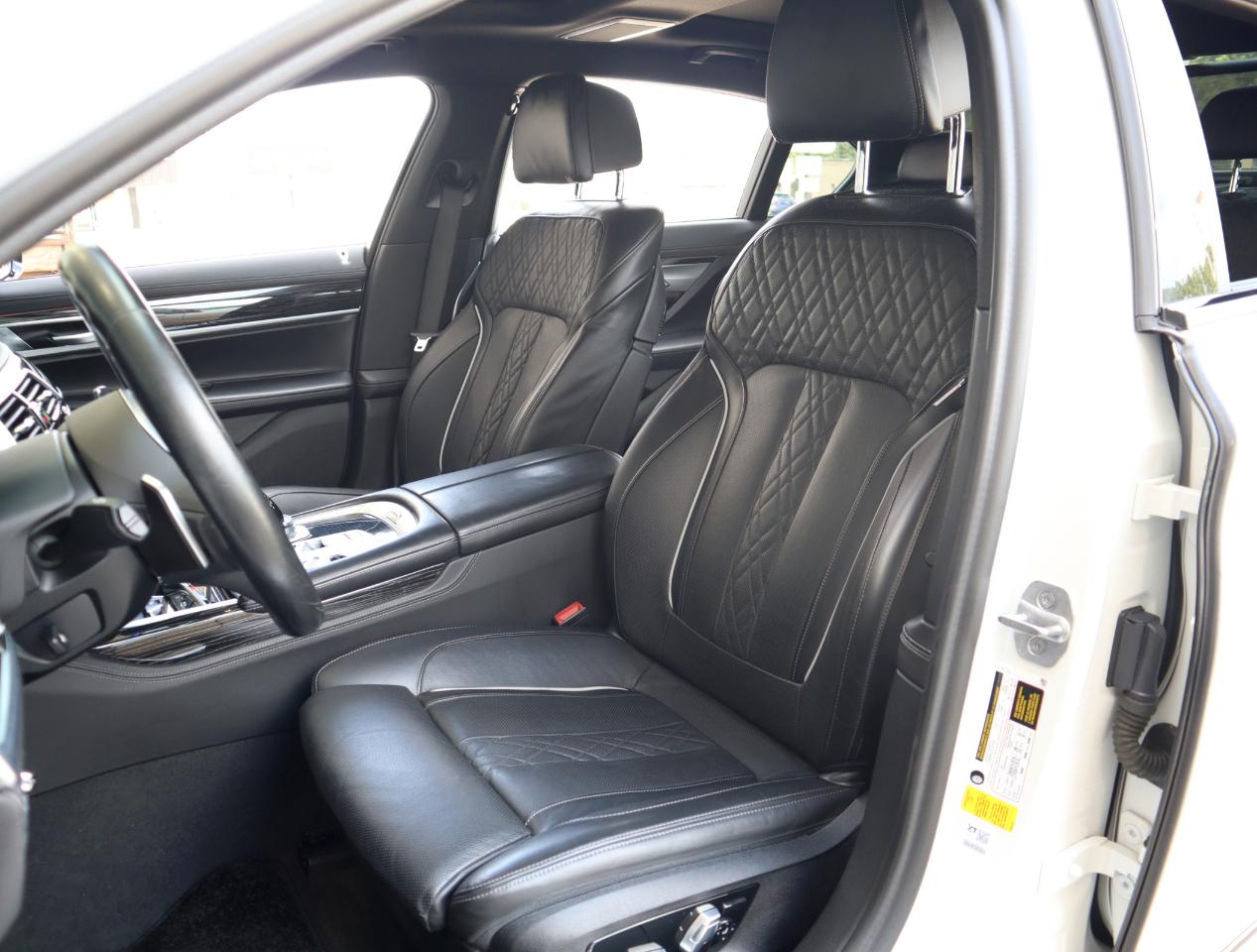 BMW 7-Series 740i 2022