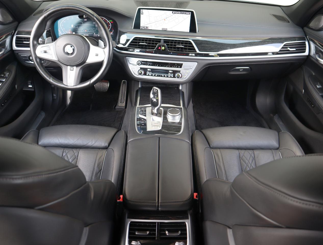 BMW 7-Series 740i 2022