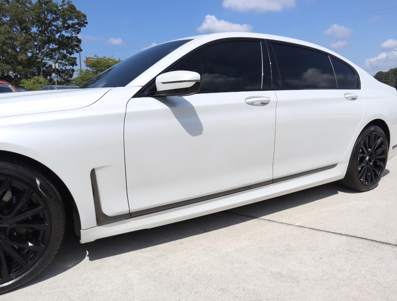 BMW 7-Series 740i 2022