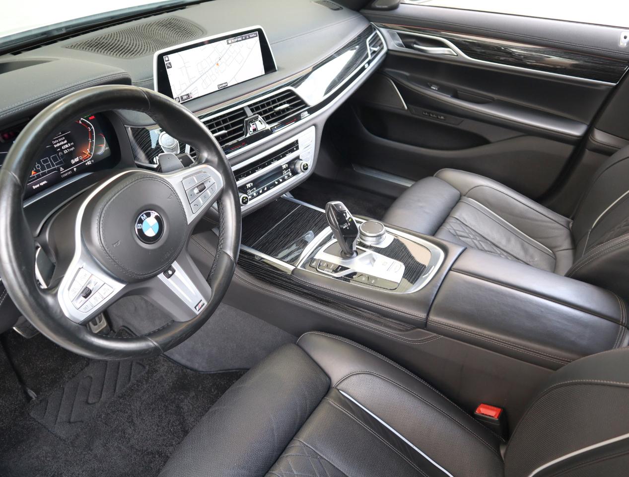 BMW 7-Series 740i 2022