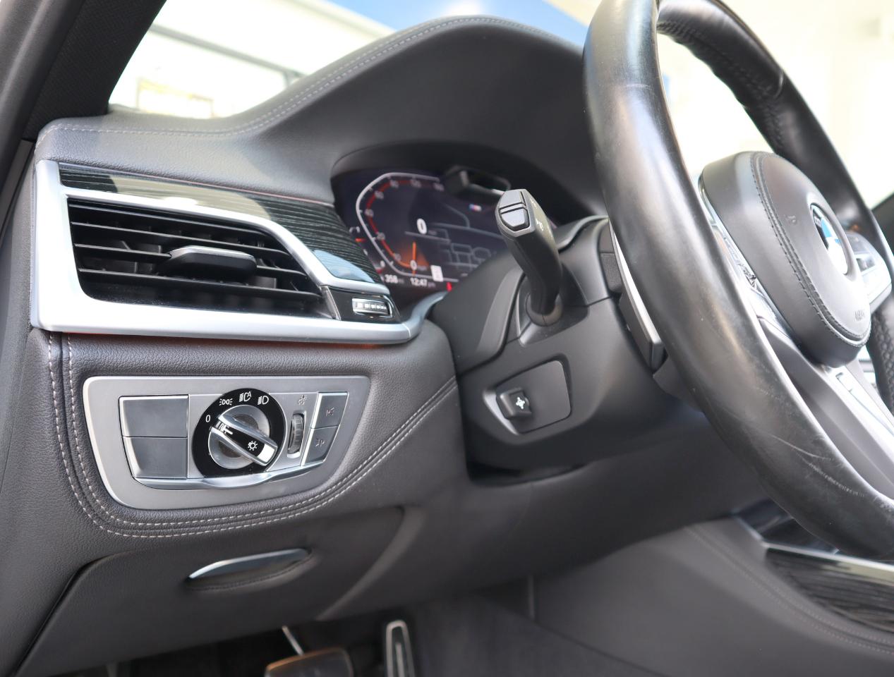 BMW 7-Series 740i 2022