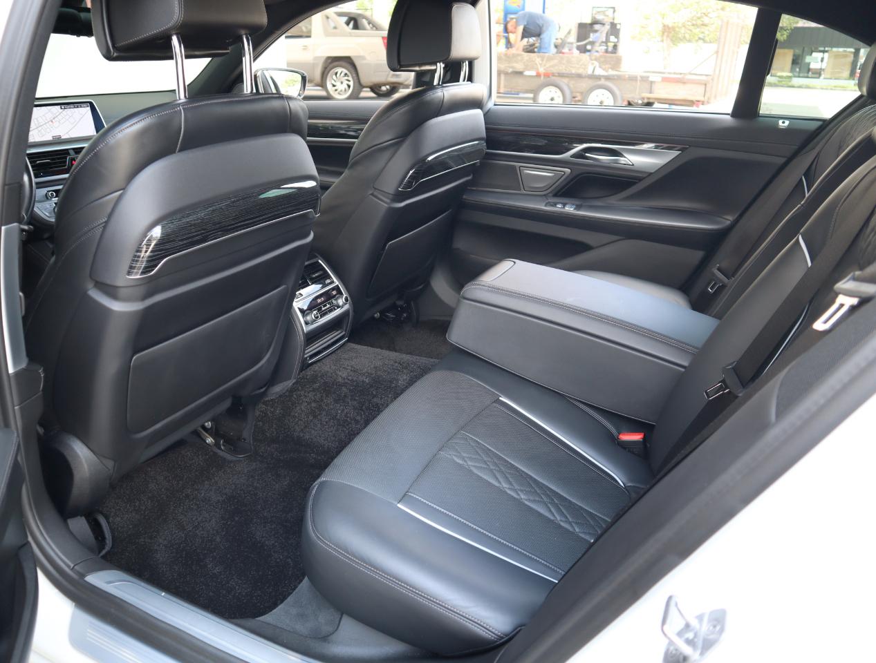 BMW 7-Series 740i 2022