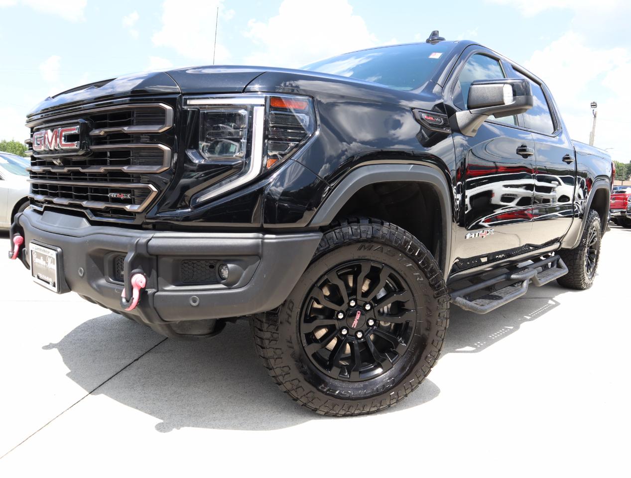 GMC Sierra 1500 AT4X Crew Cab 4WD 2023