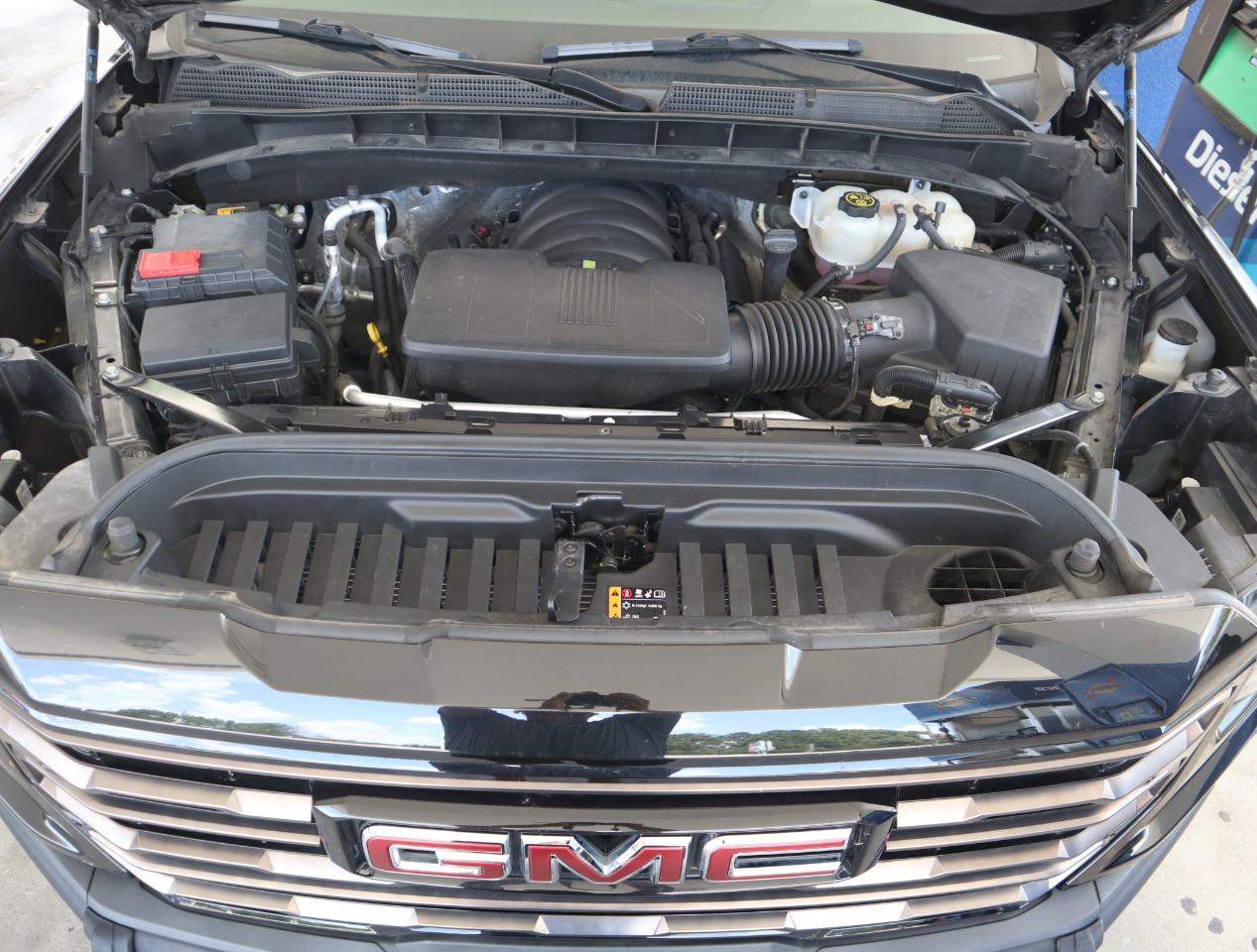GMC Sierra 1500 AT4X Crew Cab 4WD 2023