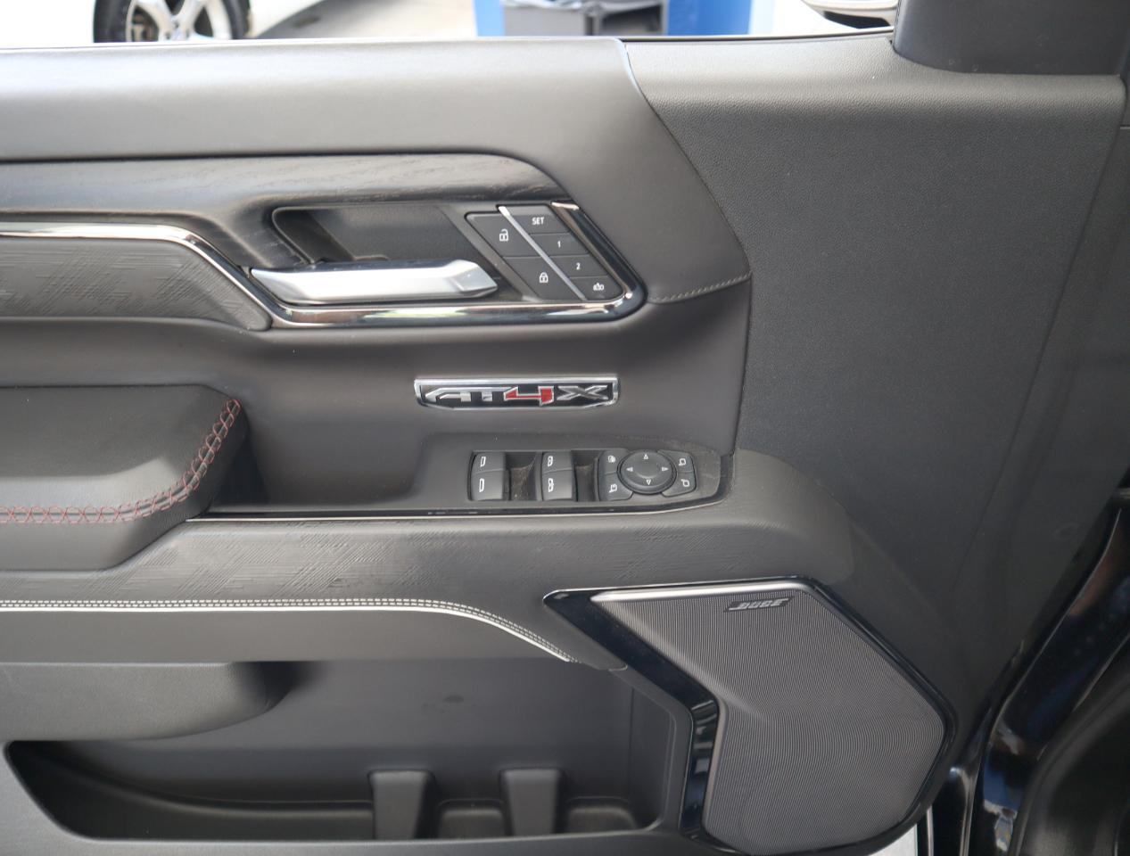 GMC Sierra 1500 AT4X Crew Cab 4WD 2023