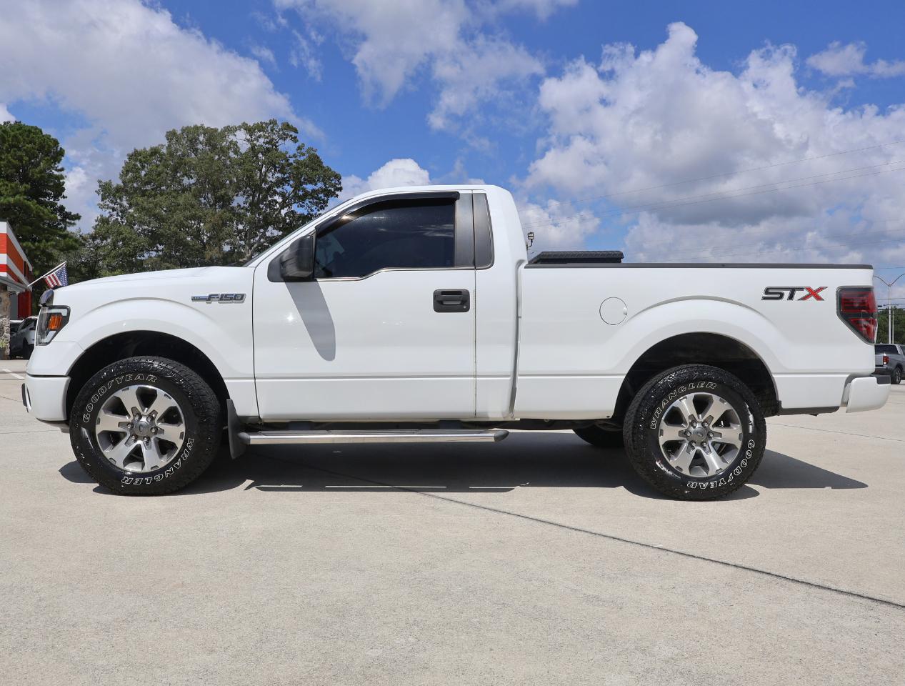 Ford F-150 STX 2WD 2014