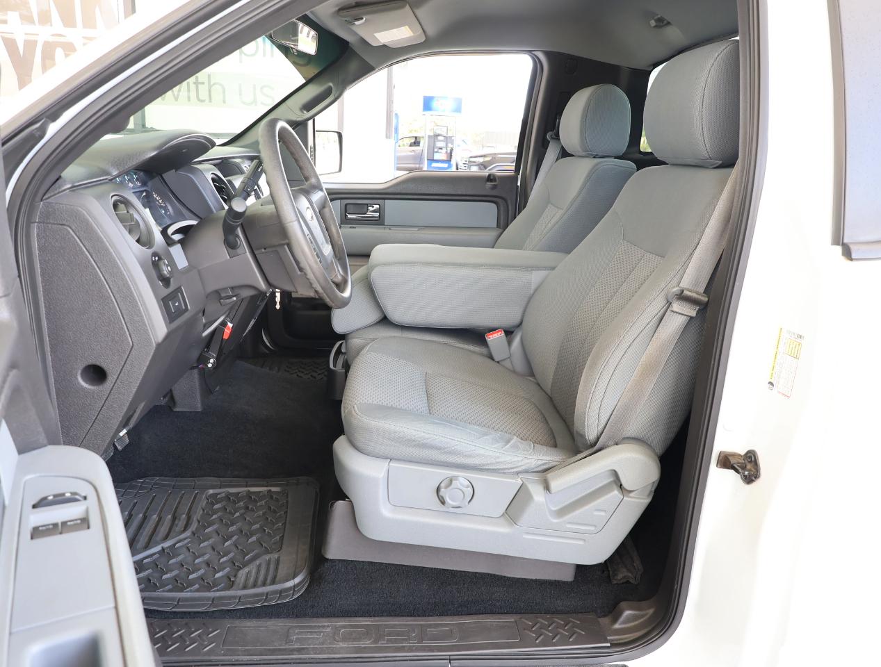 Ford F-150 STX 2WD 2014