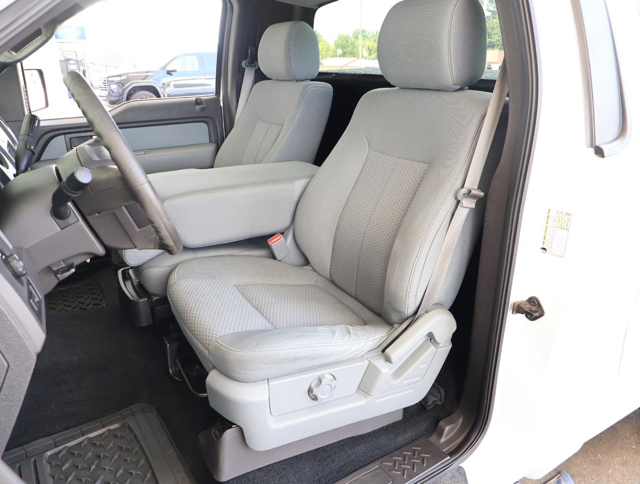 Ford F-150 STX 2WD 2014