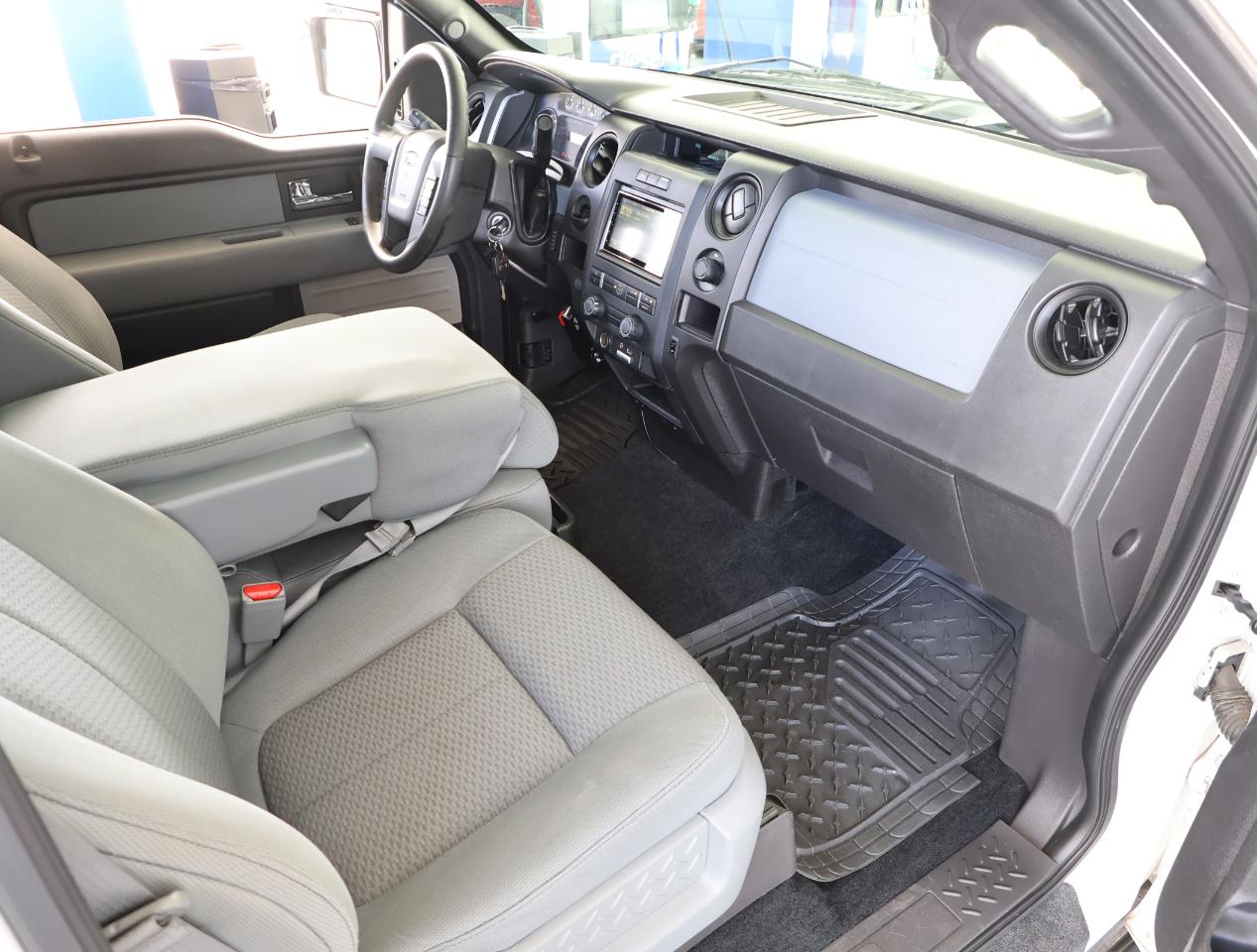 Ford F-150 STX 2WD 2014