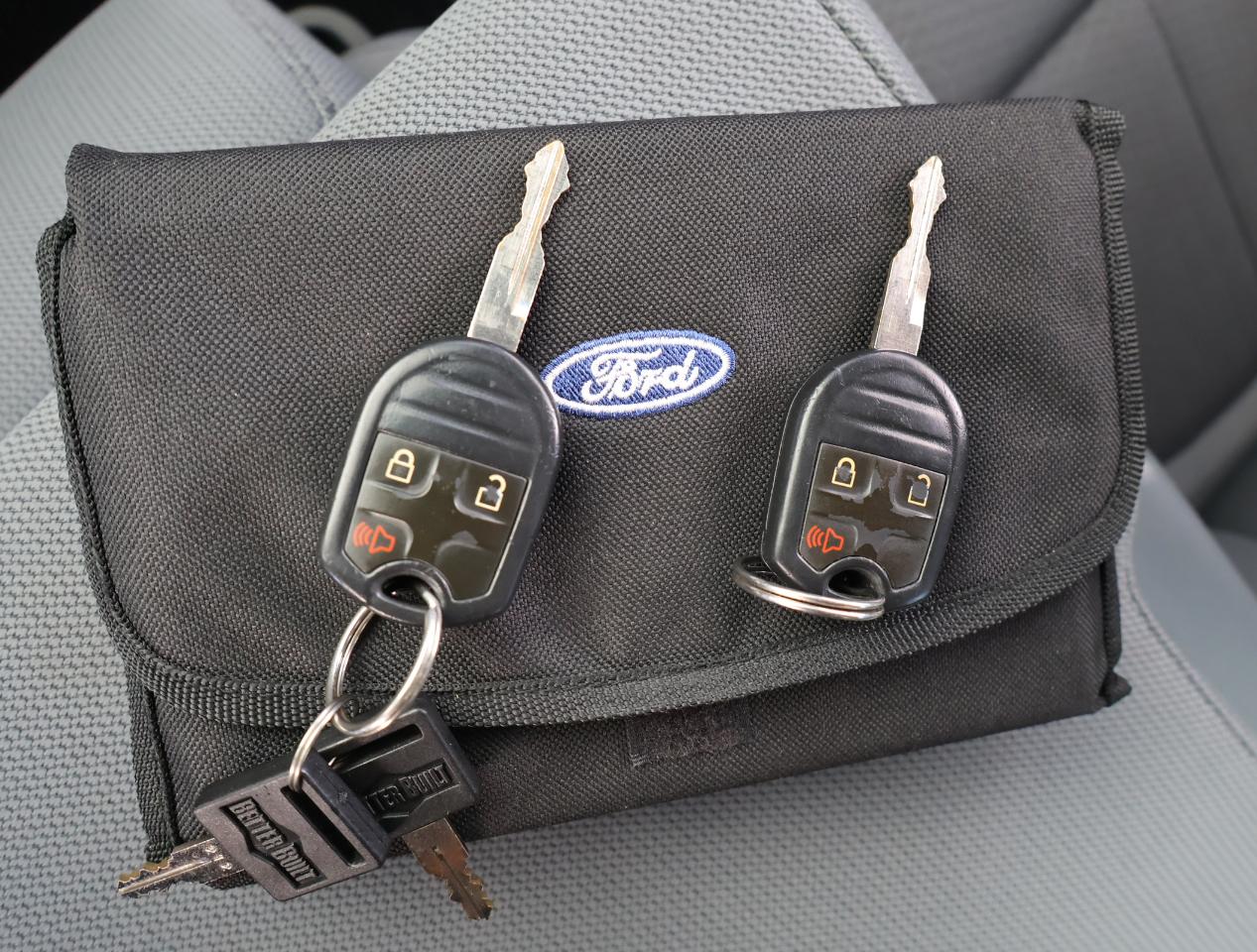 Ford F-150 STX 2WD 2014