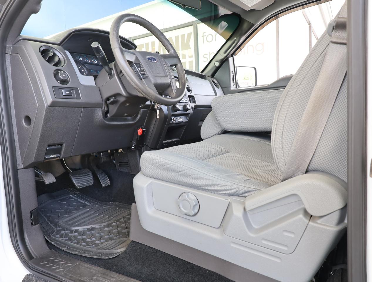 Ford F-150 STX 2WD 2014