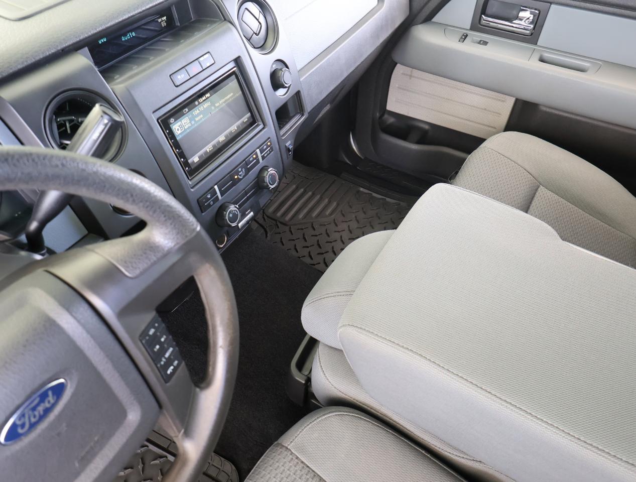 Ford F-150 STX 2WD 2014