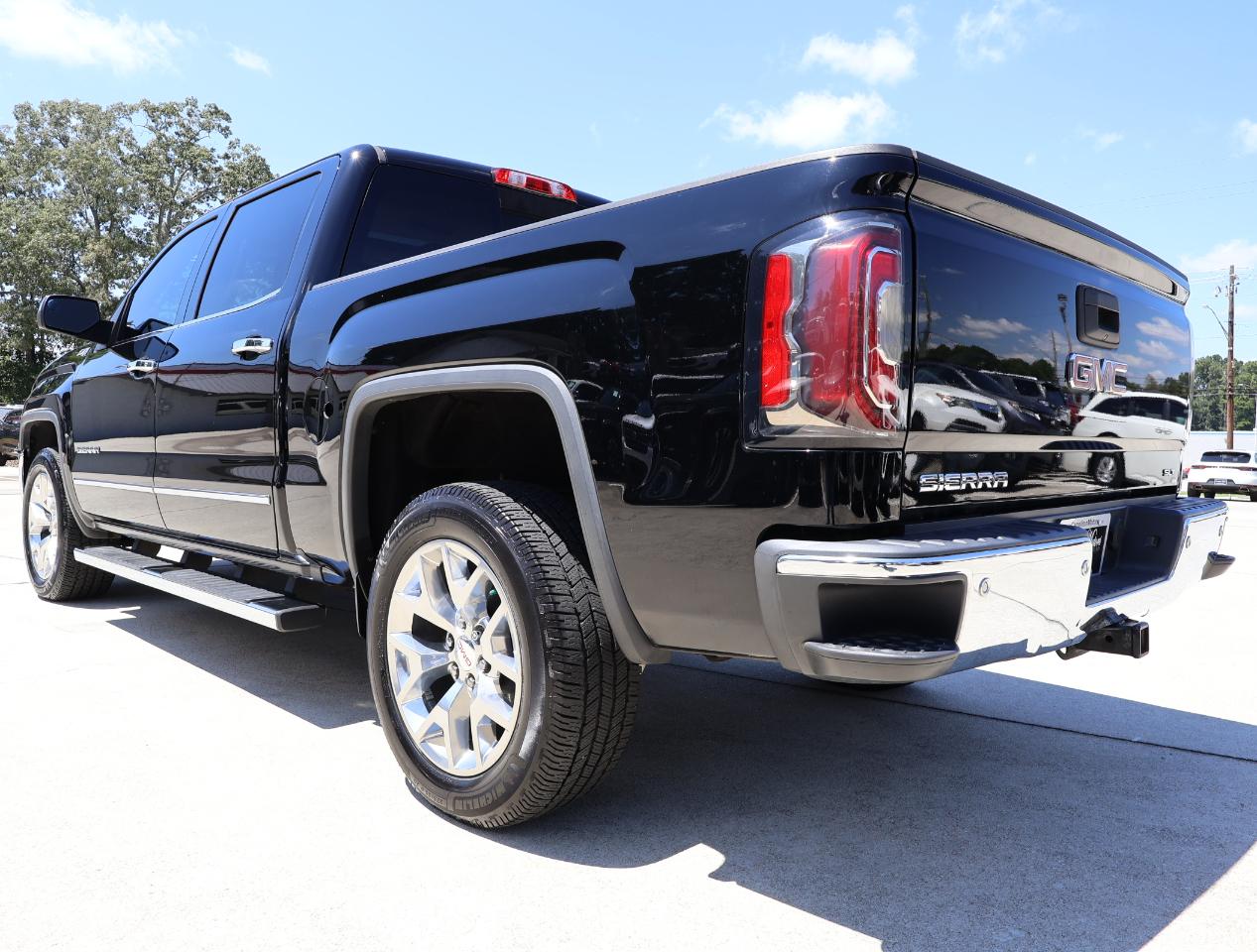 GMC Sierra 1500 SLT Crew Cab 4WD 2018