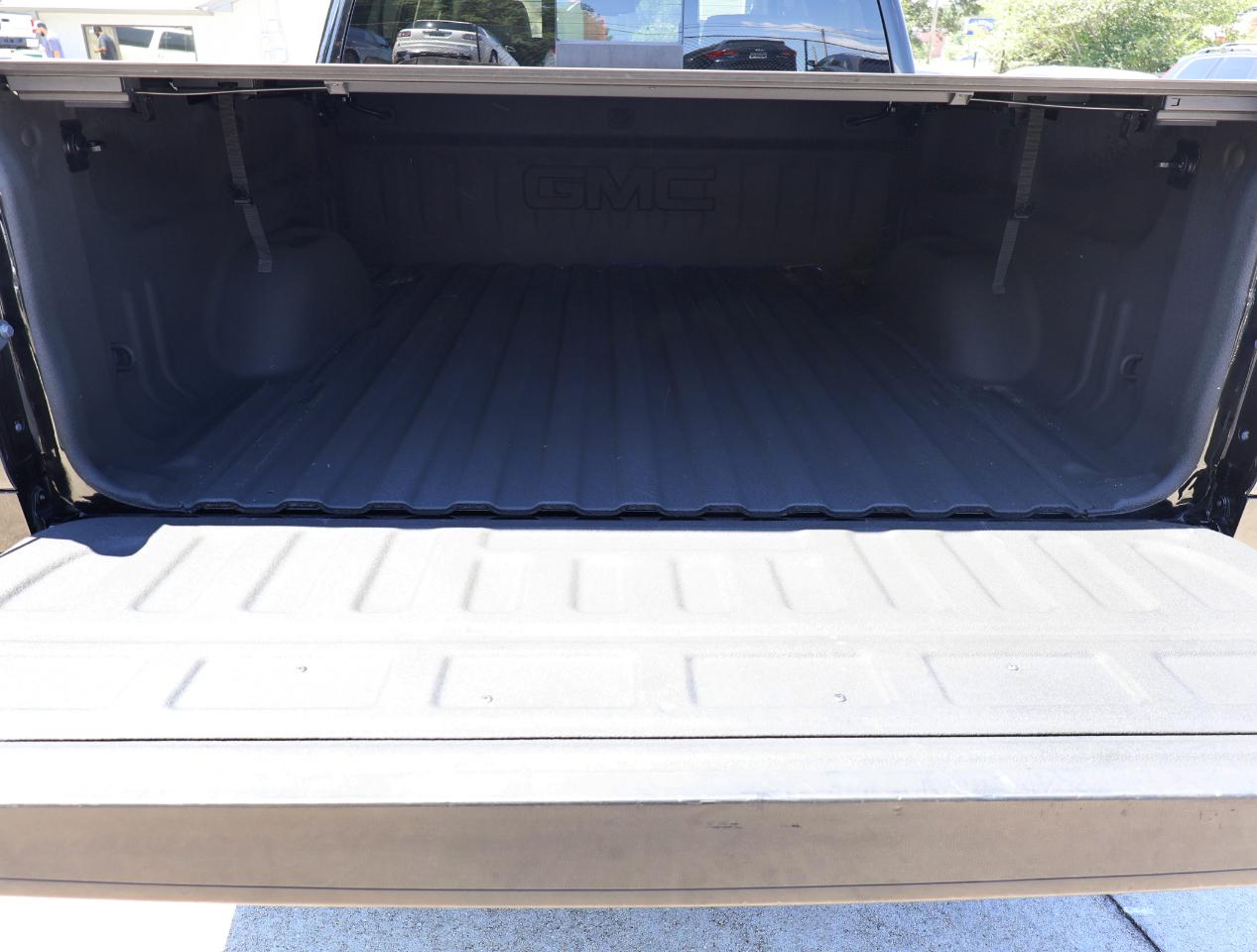 GMC Sierra 1500 SLT Crew Cab 4WD 2018