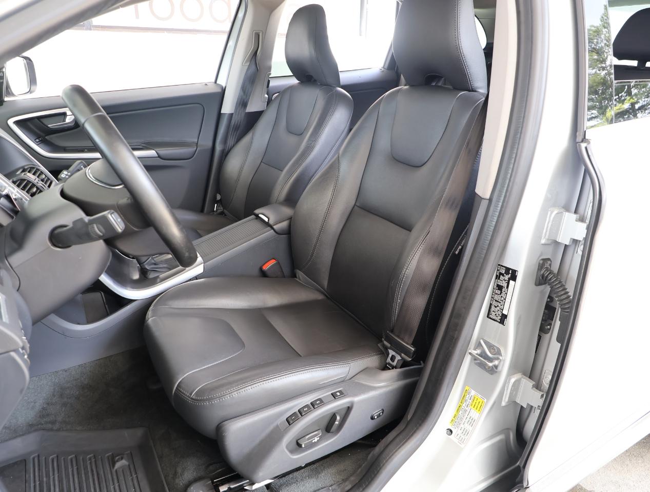 Volvo XC60 T5 Drive-E Platinum FWD 2016