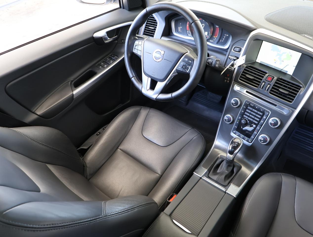 Volvo XC60 T5 Drive-E Platinum FWD 2016