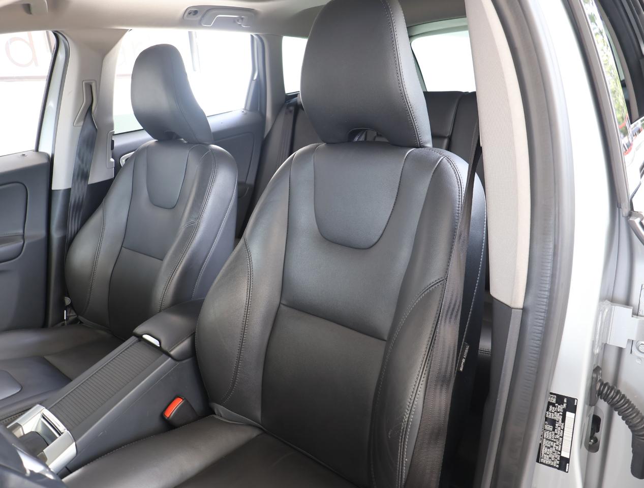 Volvo XC60 T5 Drive-E Platinum FWD 2016