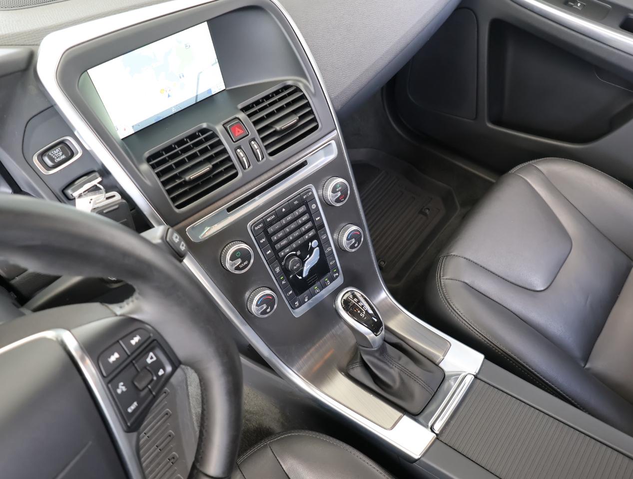 Volvo XC60 T5 Drive-E Platinum FWD 2016