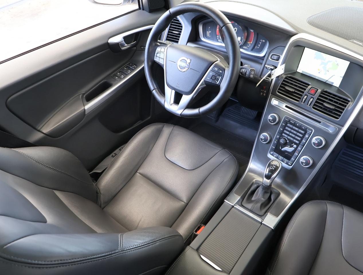 Volvo XC60 T5 Drive-E Platinum FWD 2016