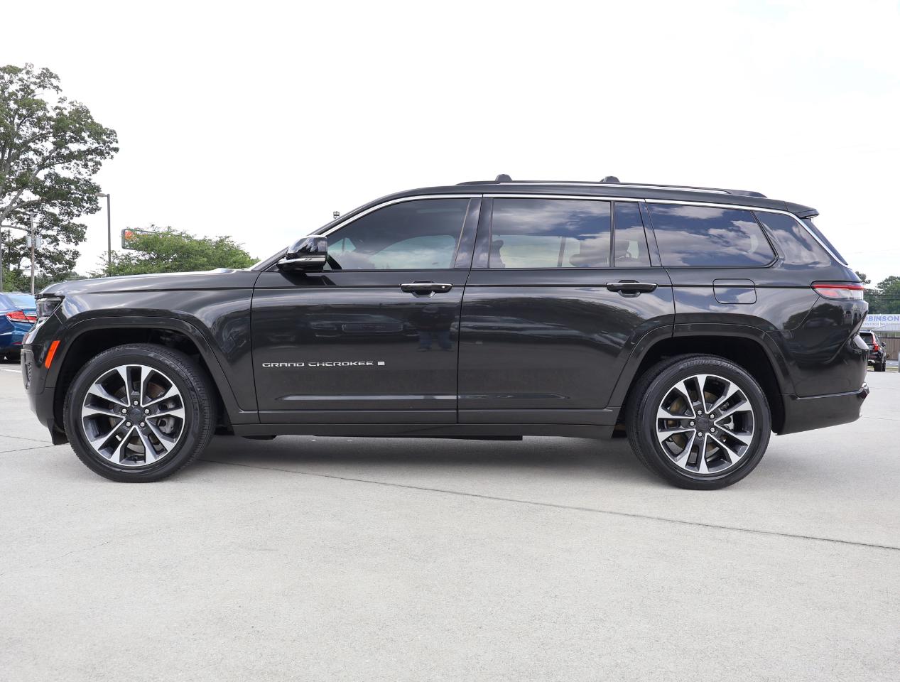Jeep Grand Cherokee L Overland 4WD 2022