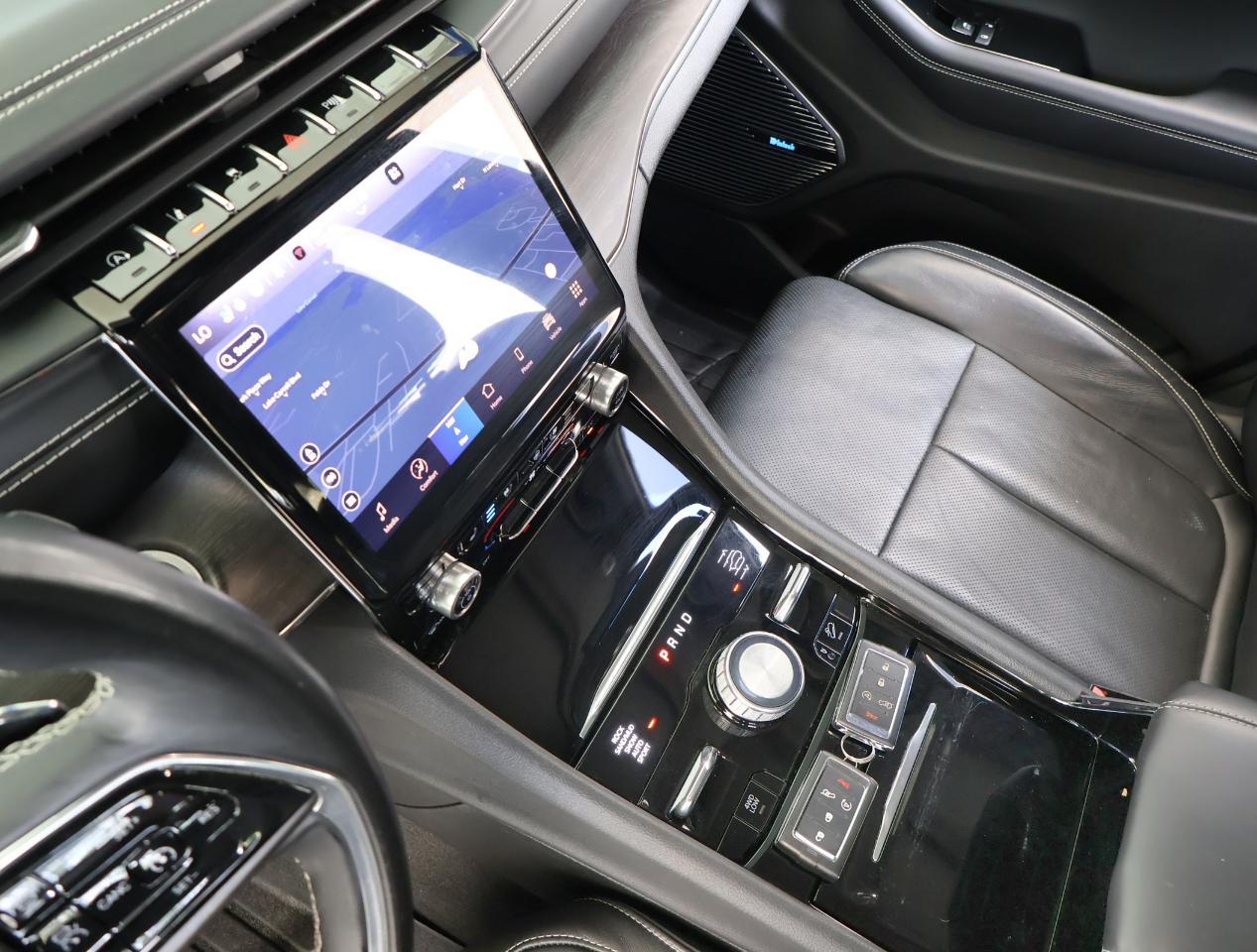 Jeep Grand Cherokee L Overland 4WD 2022