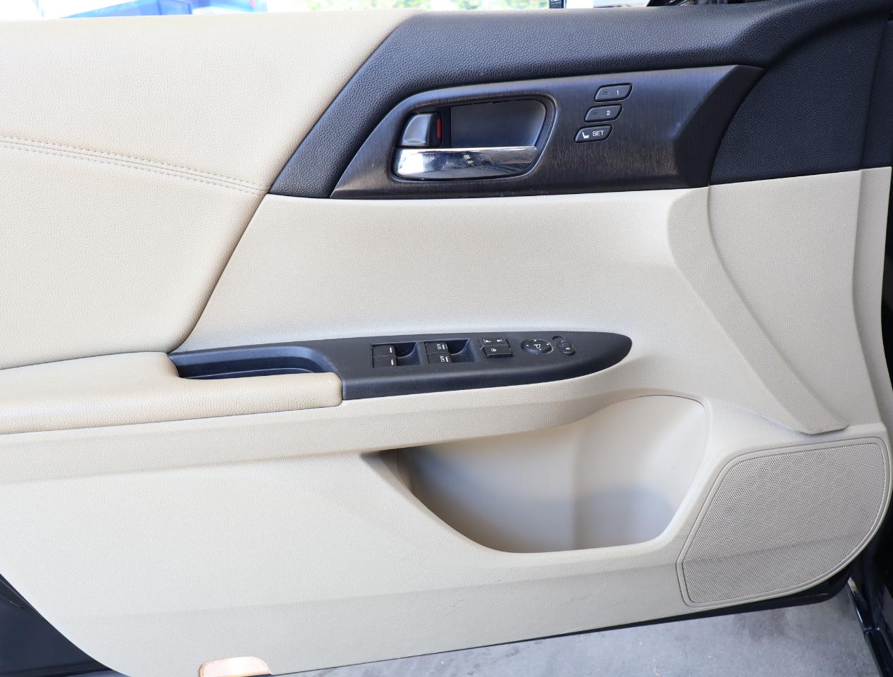 Honda Accord  2014