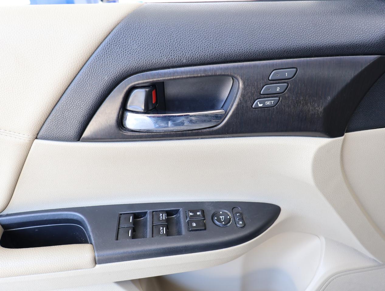 Honda Accord  2014