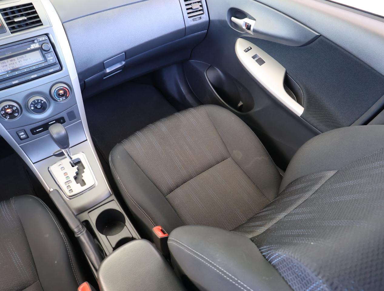 Toyota Corolla S 2012